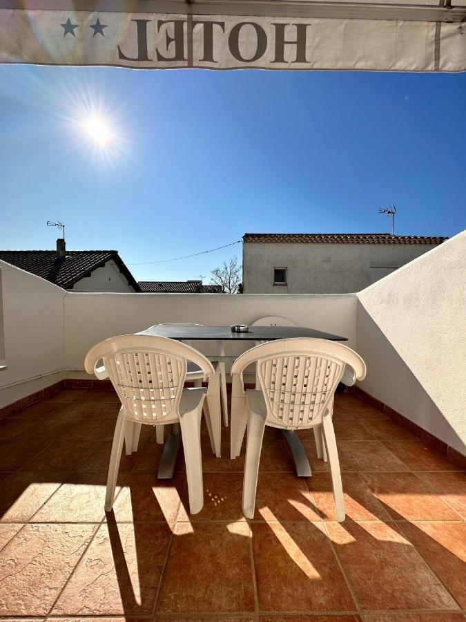 Hotel Les Palmiers En Camargue Saintes-Maries-de-la-Mer Luaran gambar