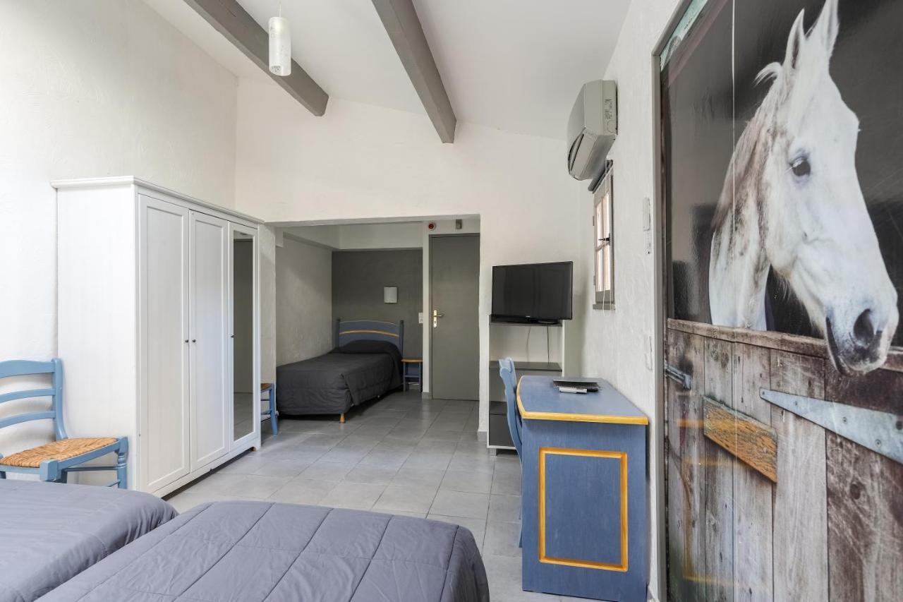 Hotel Les Palmiers En Camargue Saintes-Maries-de-la-Mer Luaran gambar