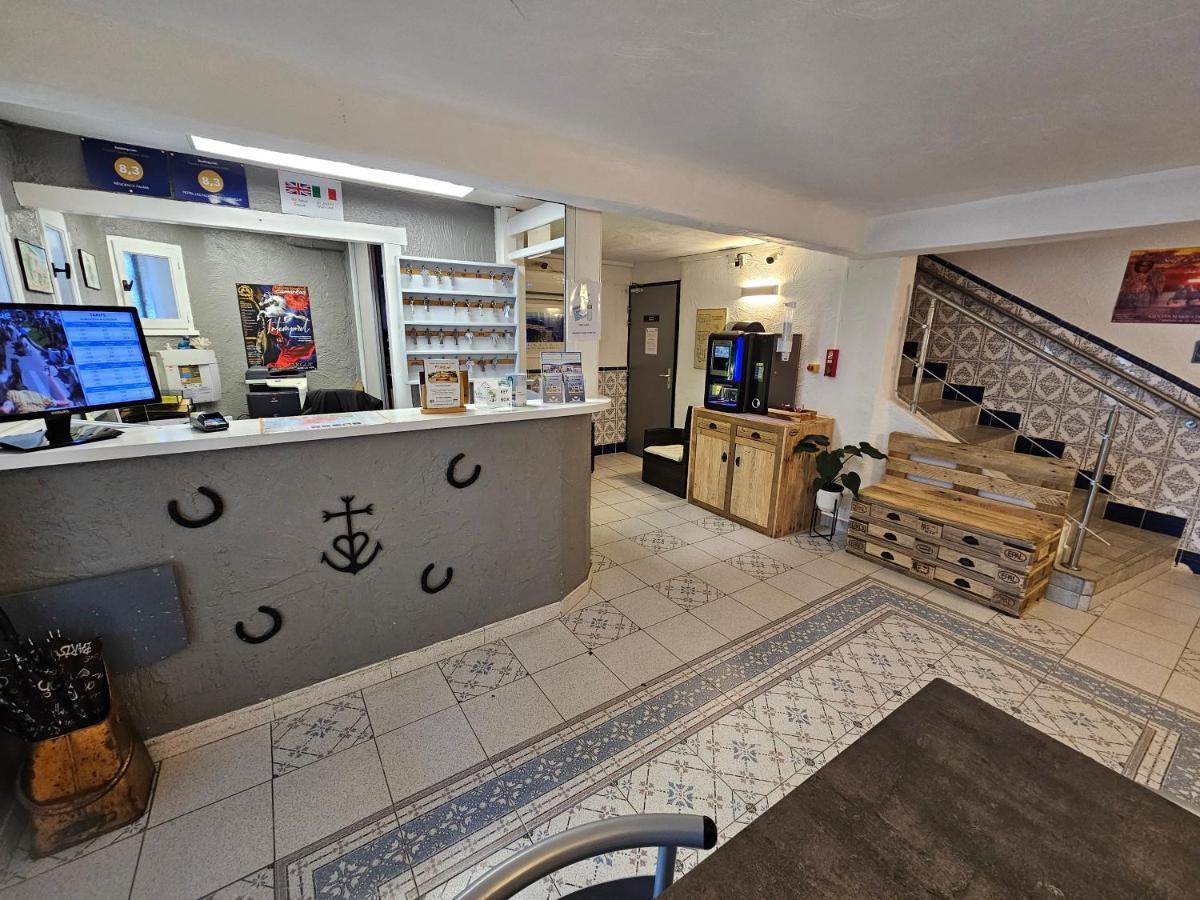 Hotel Les Palmiers En Camargue Saintes-Maries-de-la-Mer Luaran gambar