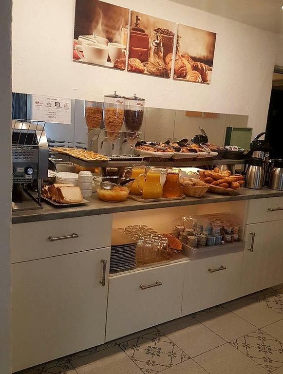 Hotel Les Palmiers En Camargue Saintes-Maries-de-la-Mer Luaran gambar